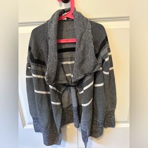 Ivivva cardigan sweater size 12